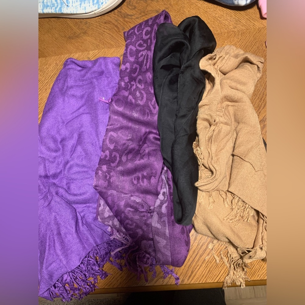 Set 4 scarfs